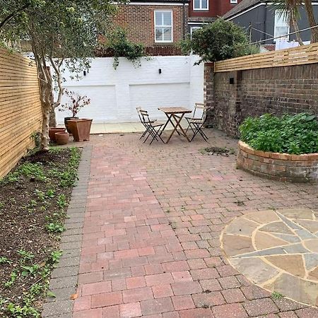 Napier - A Beautiful House In The Best Southsea Location بورتسماوث المظهر الخارجي الصورة